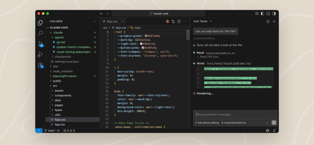 VS Code với extension Claude Code mở cạnh mã nguồn